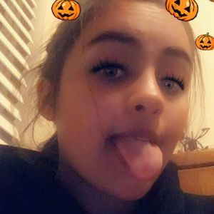 Meet your Posher, Karmen